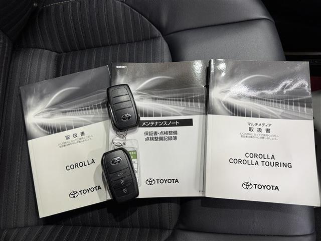 Ｃ－ＨＲ Ｓ　フルセグ　メモリーナビ　ＤＶＤ再生　ミュージックプレイヤー接続可　バックカメラ　衝突被害軽減システム　ＥＴＣ　ドラレコ　ワンオーナー　記録簿（22枚目）