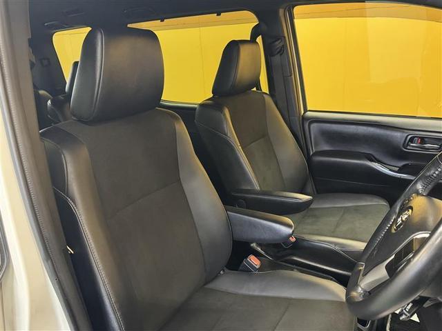 ノア ハイブリッドSi ダブルバイビーIII フルセグ メモリーナビ DVD再生 ミュージックプレイヤー接続可 後席モニター バックカメラ 衝突被害軽減システム ETC ドラレコ 両側電動スライド LEDヘッドランプ 乗車定員7人 3列シート(7枚目)