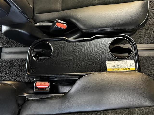 ノア ハイブリッドSi ダブルバイビーIII フルセグ メモリーナビ DVD再生 ミュージックプレイヤー接続可 後席モニター バックカメラ 衝突被害軽減システム ETC ドラレコ 両側電動スライド LEDヘッドランプ 乗車定員7人 3列シート(10枚目)