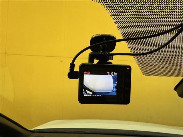 ノア ハイブリッドSi ダブルバイビーIII フルセグ メモリーナビ DVD再生 ミュージックプレイヤー接続可 後席モニター バックカメラ 衝突被害軽減システム ETC ドラレコ 両側電動スライド LEDヘッドランプ 乗車定員7人 3列シート(21枚目)