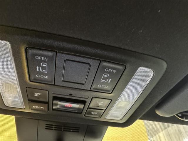 ノア ハイブリッドＳ－Ｚ　フルセグ　メモリーナビ　ＤＶＤ再生　ミュージックプレイヤー接続可　バックカメラ　衝突被害軽減システム　ＥＴＣ　ドラレコ　両側電動スライド　ＬＥＤヘッドランプ　乗車定員７人　３列シート　ワンオーナー（10枚目）