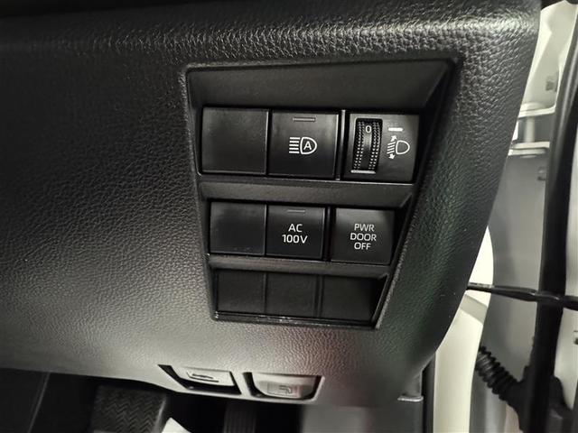 ノア ハイブリッドＳ－Ｚ　フルセグ　メモリーナビ　ＤＶＤ再生　ミュージックプレイヤー接続可　バックカメラ　衝突被害軽減システム　ＥＴＣ　ドラレコ　両側電動スライド　ＬＥＤヘッドランプ　乗車定員７人　３列シート　ワンオーナー（22枚目）