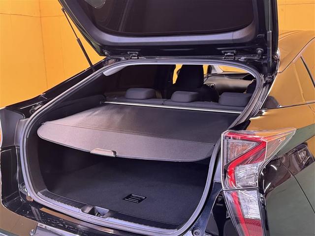 プリウス Ｓセーフティプラス　フルセグ　メモリーナビ　ＤＶＤ再生　ミュージックプレイヤー接続可　バックカメラ　衝突被害軽減システム　ＥＴＣ　ＬＥＤヘッドランプ　ワンオーナー（8枚目）