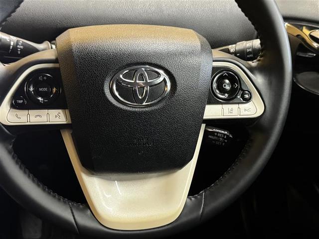 プリウス Ｓセーフティプラス　フルセグ　メモリーナビ　ＤＶＤ再生　ミュージックプレイヤー接続可　バックカメラ　衝突被害軽減システム　ＥＴＣ　ＬＥＤヘッドランプ　ワンオーナー（14枚目）