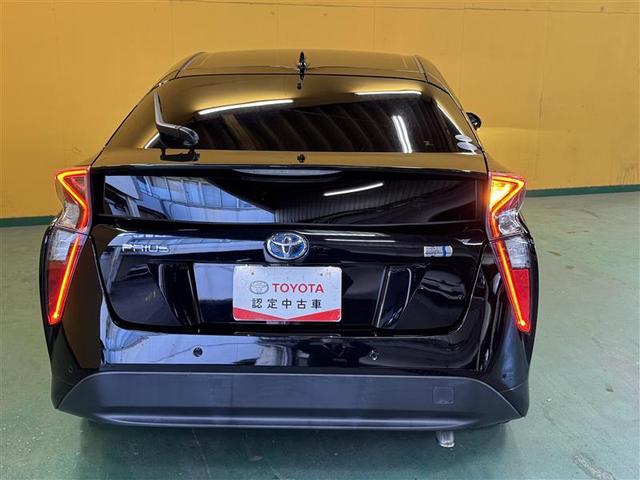 プリウス Ｓセーフティプラス　フルセグ　メモリーナビ　ＤＶＤ再生　ミュージックプレイヤー接続可　バックカメラ　衝突被害軽減システム　ＥＴＣ　ＬＥＤヘッドランプ　ワンオーナー（16枚目）