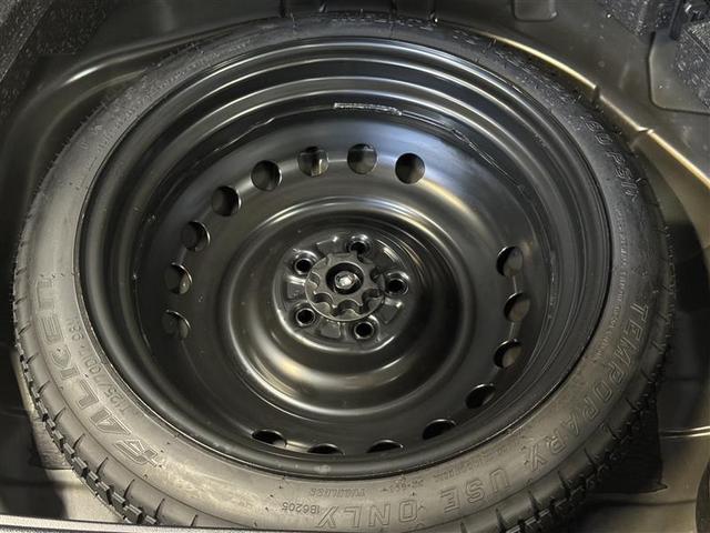 プリウス Ｓセーフティプラス　フルセグ　メモリーナビ　ＤＶＤ再生　ミュージックプレイヤー接続可　バックカメラ　衝突被害軽減システム　ＥＴＣ　ＬＥＤヘッドランプ　ワンオーナー（22枚目）