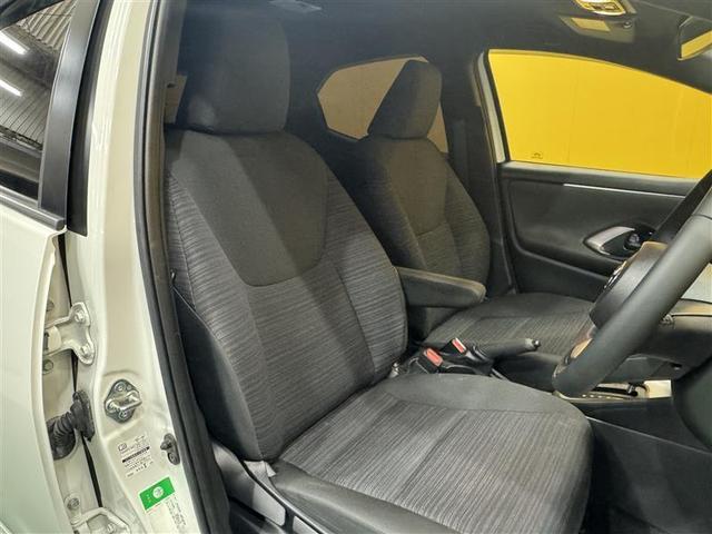 ヤリス ハイブリッドＺ　メモリーナビ　ＤＶＤ再生　ミュージックプレイヤー接続可　バックカメラ　衝突被害軽減システム　ＬＥＤヘッドランプ　ワンオーナー　記録簿（5枚目）