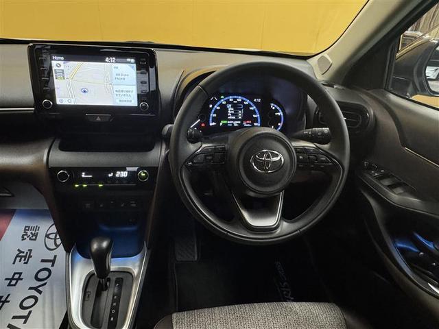 ヤリスクロス ハイブリッドＺ　フルセグ　メモリーナビ　ＤＶＤ再生　ミュージックプレイヤー接続可　バックカメラ　衝突被害軽減システム　ＥＴＣ　ＬＥＤヘッドランプ　ワンオーナー　記録簿（13枚目）