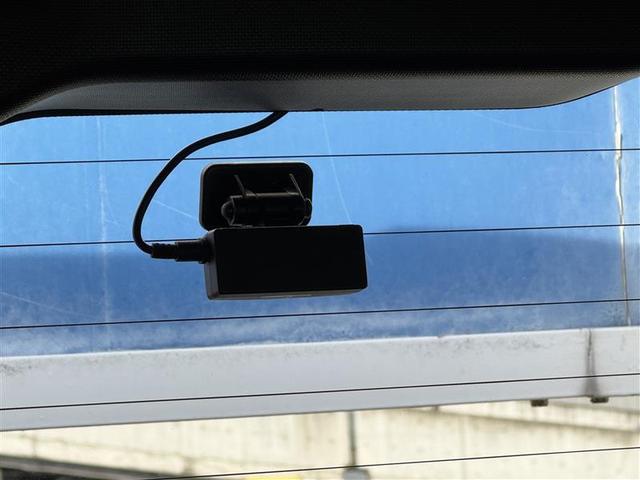 ノア Ｓｉ　ダブルバイビーＩＩＩ　フルセグ　メモリーナビ　ＤＶＤ再生　ミュージックプレイヤー接続可　後席モニター　バックカメラ　衝突被害軽減システム　ＥＴＣ　ドラレコ　両側電動スライド　ＬＥＤヘッドランプ　乗車定員７人　３列シート（22枚目）