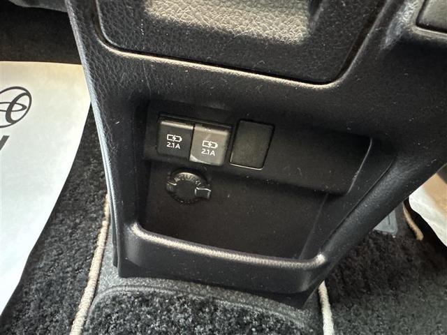 ノア Ｓｉ　ダブルバイビーＩＩＩ　フルセグ　メモリーナビ　ＤＶＤ再生　ミュージックプレイヤー接続可　後席モニター　バックカメラ　衝突被害軽減システム　ＥＴＣ　ドラレコ　両側電動スライド　ＬＥＤヘッドランプ　乗車定員７人　３列シート（23枚目）