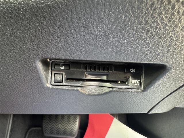 Ｃ－ＨＲ Ｇ　フルセグ　メモリーナビ　ミュージックプレイヤー接続可　バックカメラ　衝突被害軽減システム　ＥＴＣ　ドラレコ　ＬＥＤヘッドランプ　ワンオーナー（22枚目）