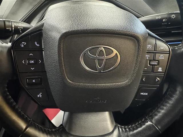 プリウス Ｚ　サンルーフ　フルセグ　メモリーナビ　ミュージックプレイヤー接続可　バックカメラ　衝突被害軽減システム　ＥＴＣ　ドラレコ　ＬＥＤヘッドランプ　ワンオーナー　記録簿（18枚目）