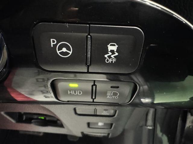 プリウス Ａツーリングセレクション　フルセグ　メモリーナビ　ＤＶＤ再生　ミュージックプレイヤー接続可　バックカメラ　衝突被害軽減システム　ＥＴＣ　ＬＥＤヘッドランプ　ワンオーナー（24枚目）