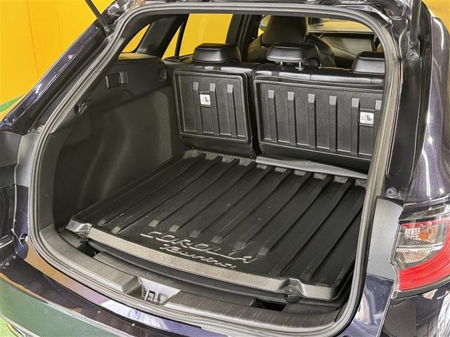 カローラツーリング ハイブリッド　ダブルバイビー　フルセグ　メモリーナビ　ＤＶＤ再生　ミュージックプレイヤー接続可　バックカメラ　衝突被害軽減システム　ＥＴＣ　ＬＥＤヘッドランプ　ワンオーナー　記録簿（9枚目）