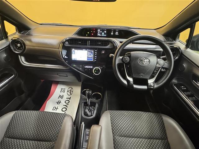 アクア クロスオーバー　グラム　フルセグ　メモリーナビ　ＤＶＤ再生　ミュージックプレイヤー接続可　バックカメラ　衝突被害軽減システム　ドラレコ　ワンオーナー　記録簿（4枚目）