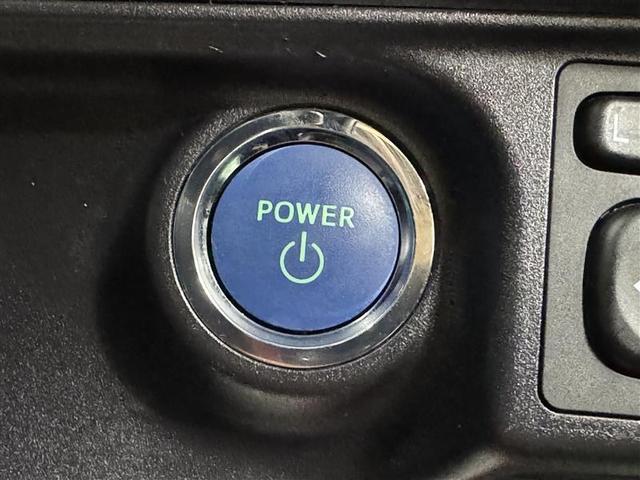 アクア クロスオーバー　グラム　フルセグ　メモリーナビ　ＤＶＤ再生　ミュージックプレイヤー接続可　バックカメラ　衝突被害軽減システム　ドラレコ　ワンオーナー　記録簿（17枚目）