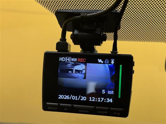 アクア クロスオーバー　グラム　フルセグ　メモリーナビ　ＤＶＤ再生　ミュージックプレイヤー接続可　バックカメラ　衝突被害軽減システム　ドラレコ　ワンオーナー　記録簿（19枚目）