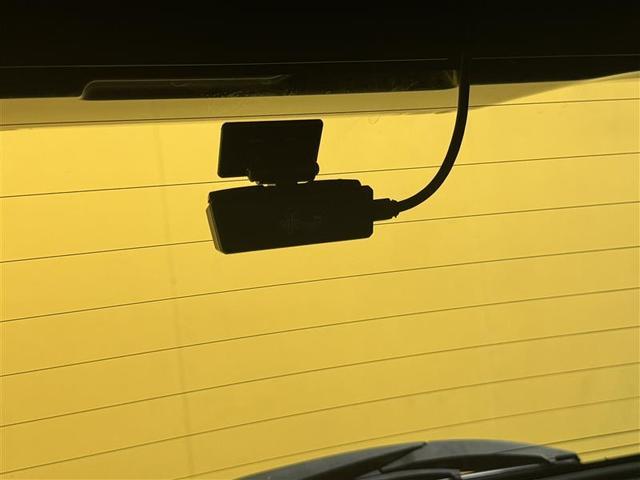 アクア クロスオーバー　グラム　フルセグ　メモリーナビ　ＤＶＤ再生　ミュージックプレイヤー接続可　バックカメラ　衝突被害軽減システム　ドラレコ　ワンオーナー　記録簿（20枚目）