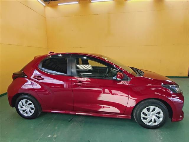 ヤリス ハイブリッドＸ　メモリーナビ　ＤＶＤ再生　ミュージックプレイヤー接続可　バックカメラ　衝突被害軽減システム　ＥＴＣ　ワンオーナー　記録簿（7枚目）