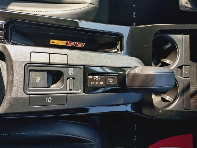 プリウス Ｚ　サンルーフ　フルセグ　メモリーナビ　ミュージックプレイヤー接続可　バックカメラ　衝突被害軽減システム　ＥＴＣ　ドラレコ　ＬＥＤヘッドランプ　ワンオーナー　記録簿（15枚目）