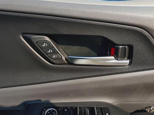 プリウス Ｚ　サンルーフ　フルセグ　メモリーナビ　ミュージックプレイヤー接続可　バックカメラ　衝突被害軽減システム　ＥＴＣ　ドラレコ　ＬＥＤヘッドランプ　ワンオーナー　記録簿（25枚目）