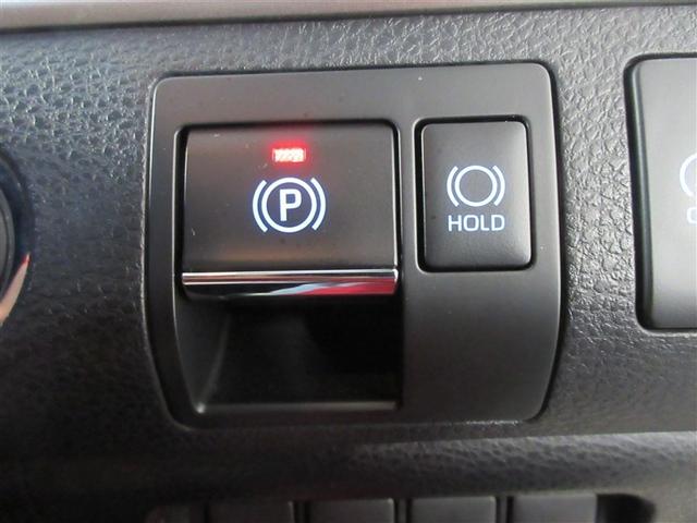 電動パーキングブレーキ搭載。いわゆるサイドブレーキの操作がスイッチ一つでＯＫ。