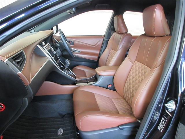 高級感あふれるシート表皮。なめらかで心地よいシートをご体感ください。