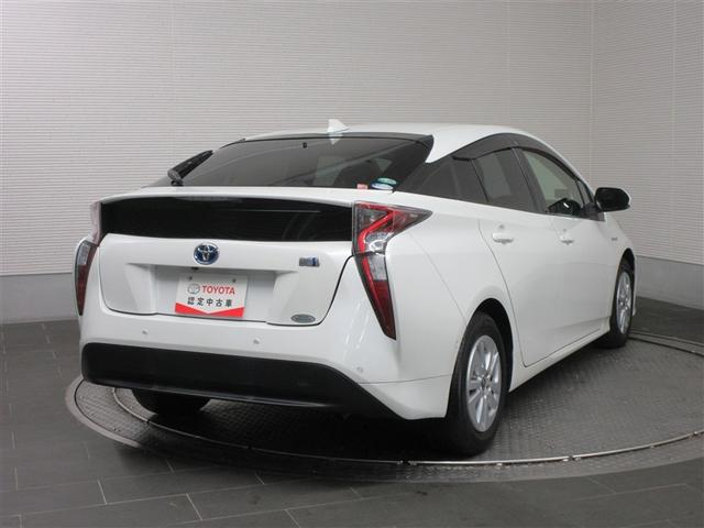 プリウス Ｓセーフティプラス　フルセグ　メモリーナビ　ＤＶＤ再生　バックカメラ　衝突被害軽減システム　ＥＴＣ　ＬＥＤヘッドランプ　ワンオーナー　記録簿（4枚目）