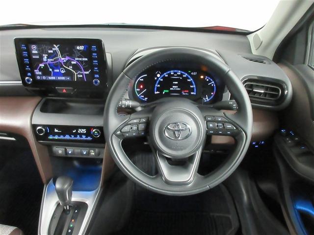 ヤリスクロス ハイブリッドＺ　メモリーナビ　ＤＶＤ再生　バックカメラ　衝突被害軽減システム　ドラレコ　ＬＥＤヘッドランプ　記録簿（5枚目）