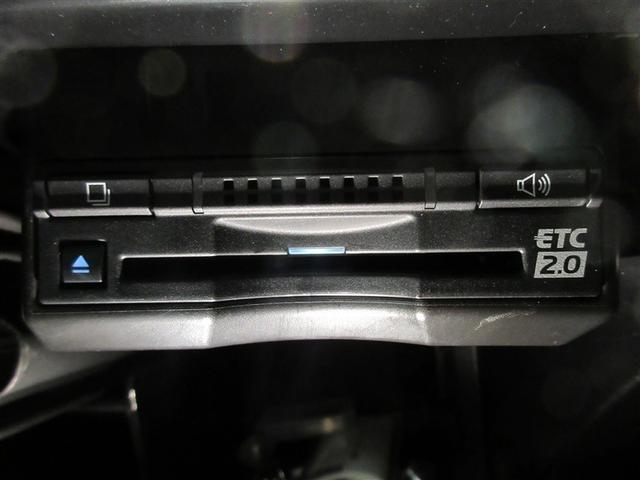 �d�s�b�t���ŁA�����̗��������X�}�[�g�ɒʉ߁B