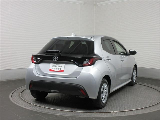 ヤリス Ｘ　Ｂパッケージ　メモリーナビ　ＤＶＤ再生　バックカメラ　ＥＴＣ　ワンオーナー　記録簿（3枚目）