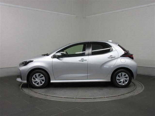 ヤリス Ｘ　Ｂパッケージ　メモリーナビ　ＤＶＤ再生　バックカメラ　ＥＴＣ　ワンオーナー　記録簿（4枚目）