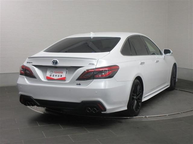 �I�ԂȂ�g���^�̈��S�t-�b�����E�g���^�F�蒆�ÎԁB���{�f�B�J���[�y�ѓ����F�́A�摜�̐F�Ǝ��ۂ̐F���قȂ��Č�����ꍇ���������܂��B