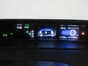 プリウス Ｓセーフティプラス　フルセグ　メモリーナビ　ＤＶＤ再生　バックカメラ　衝突被害軽減システム　ＥＴＣ　ＬＥＤヘッドランプ　ワンオーナー　記録簿（7枚目）
