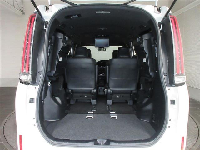 エスクァイア Ｇｉ　フルセグ　メモリーナビ　ＤＶＤ再生　後席モニター　バックカメラ　衝突被害軽減システム　ＥＴＣ　両側電動スライド　ＬＥＤヘッドランプ　乗車定員７人　３列シート　ワンオーナー　記録簿　アイドリングストップ（38枚目）