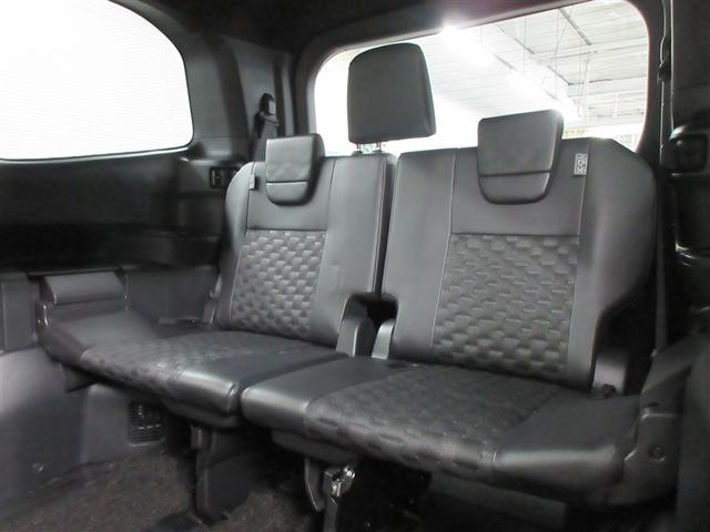 ヴォクシー Ｓ－Ｚ　メモリーナビ　ミュージックプレイヤー接続可　後席モニター　バックカメラ　衝突被害軽減システム　ＥＴＣ　両側電動スライド　ＬＥＤヘッドランプ　乗車定員７人　３列シート　記録簿（32枚目）