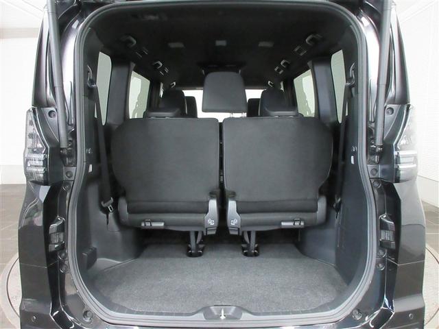 ヴォクシー Ｓ－Ｚ　メモリーナビ　ミュージックプレイヤー接続可　後席モニター　バックカメラ　衝突被害軽減システム　ＥＴＣ　両側電動スライド　ＬＥＤヘッドランプ　乗車定員７人　３列シート　記録簿（33枚目）