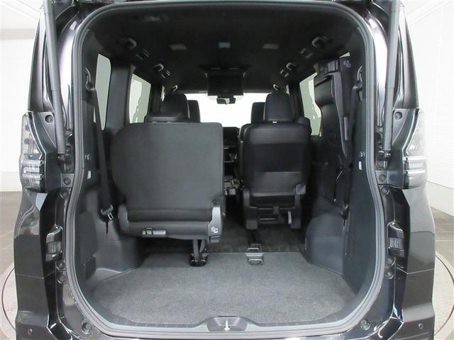 ヴォクシー Ｓ－Ｚ　メモリーナビ　ミュージックプレイヤー接続可　後席モニター　バックカメラ　衝突被害軽減システム　ＥＴＣ　両側電動スライド　ＬＥＤヘッドランプ　乗車定員７人　３列シート　記録簿（34枚目）