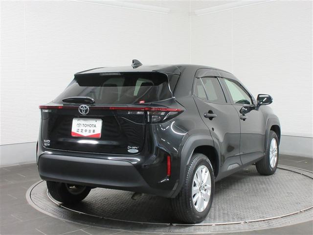 ヤリスクロス ハイブリッドＧ　メモリーナビ　バックカメラ　衝突被害軽減システム　ＥＴＣ　ワンオーナー　記録簿（3枚目）