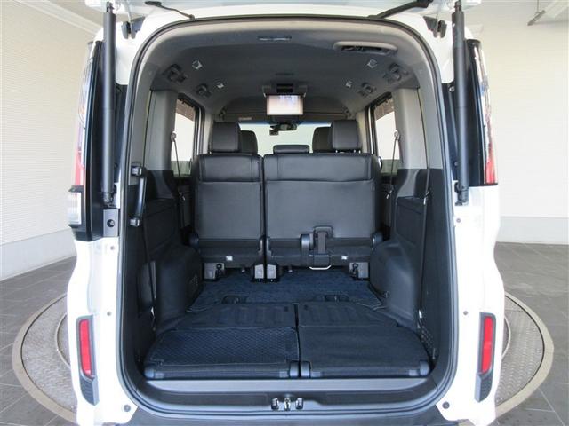 ���A�V�[�g��|������ԁB�ȒP����ł����Ƃ����ԂɃt���b�g�X�y�[�X���L����܂��̂ő傫�ȉו����y�ɐς߂܂��B�󋵂ɍ��킹���V�[�g�A�����W�ŁA�l�X�ȃV�[���ɑΉ��o���܂��B