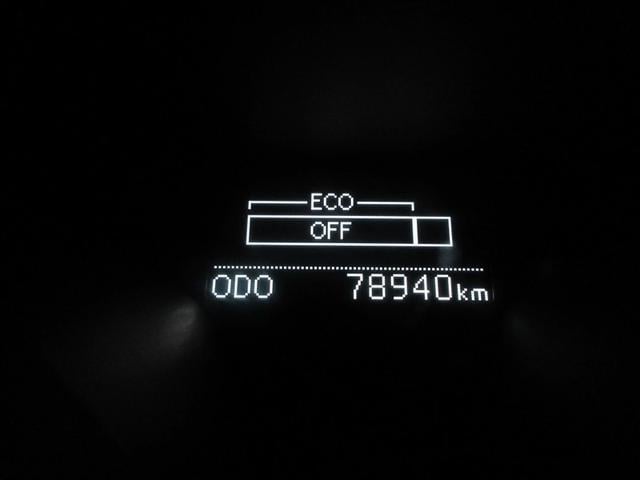 �f�B�X�v���C�ɂ́A���ϔR��A�O�C���A�q���\�����Ȃǂ̏�񂪕\������܂��B