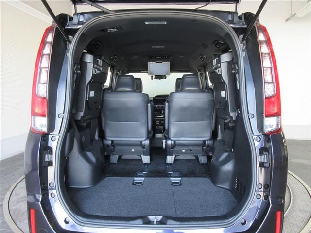 ���A�V�[�g�𒵂ˏグ����ԁB�ȒP����ł����Ƃ����ԂɃt���b�g�X�y�[�X���L����܂��̂ő傫�ȉו����y�ɐς߂܂��B�󋵂ɍ��킹���V�[�g�A�����W�ŁA�l�X�ȃV�[���ɑΉ��o���܂��B