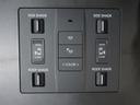 Ｚ　革シート　サンルーフ　メモリーナビ　後席モニター　バックカメラ　衝突被害軽減システム　ＥＴＣ　ドラレコ　両側電動スライド　ＬＥＤヘッドランプ　乗車定員７人　３列シート　ワンオーナー　記録簿（28枚目）