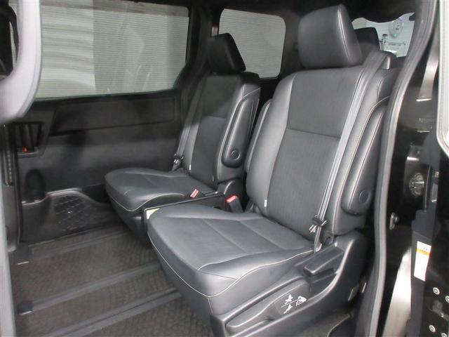 エスクァイア GIブラックテーラード フルセグ メモリーナビ DVD再生 後席モニター バックカメラ 衝突被害軽減システム ETC ドラレコ 両側電動スライド LEDヘッドランプ 乗車定員7人 3列シート 記録簿(33枚目)