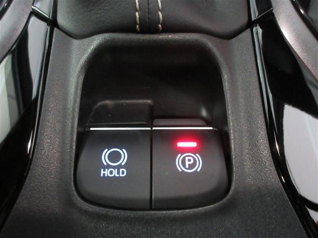 電動パーキングブレーキ搭載。いわゆるサイドブレーキの操作がスイッチ一つでＯＫ。