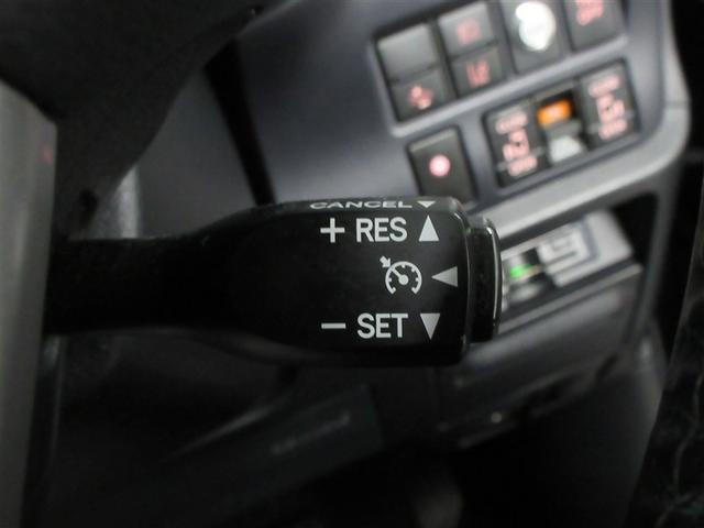 ヴォクシー ハイブリッドＶ　フルセグ　メモリーナビ　ＤＶＤ再生　後席モニター　バックカメラ　衝突被害軽減システム　ＥＴＣ　両側電動スライド　ＬＥＤヘッドランプ　乗車定員７人（21枚目）