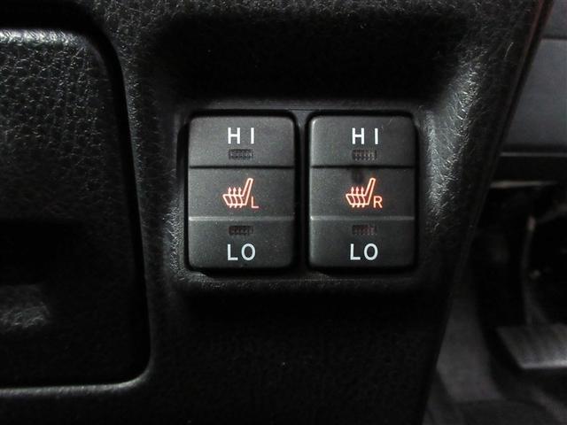 ヴォクシー ハイブリッドＶ　フルセグ　メモリーナビ　ＤＶＤ再生　後席モニター　バックカメラ　衝突被害軽減システム　ＥＴＣ　両側電動スライド　ＬＥＤヘッドランプ　乗車定員７人（26枚目）