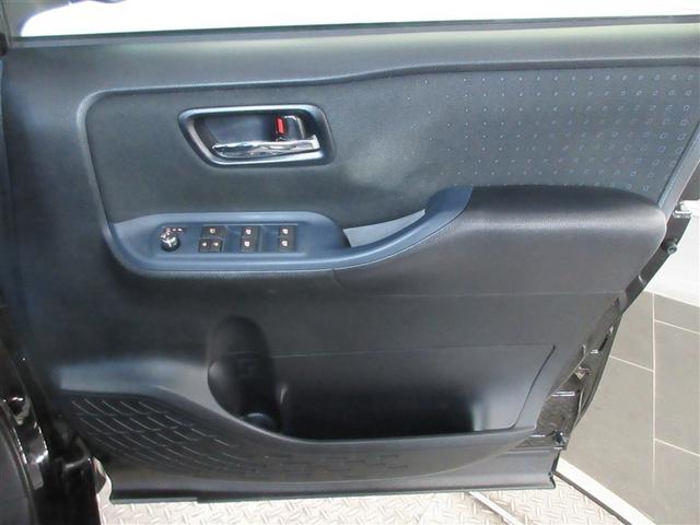 ヴォクシー ハイブリッドＶ　フルセグ　メモリーナビ　ＤＶＤ再生　後席モニター　バックカメラ　衝突被害軽減システム　ＥＴＣ　両側電動スライド　ＬＥＤヘッドランプ　乗車定員７人（32枚目）