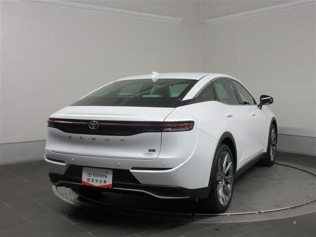 クラウンクロスオーバー Ｇアドバンスド　革シート　４ＷＤ　バックカメラ　衝突被害軽減システム　ＥＴＣ　ＬＥＤヘッドランプ　ワンオーナー　記録簿（3枚目）