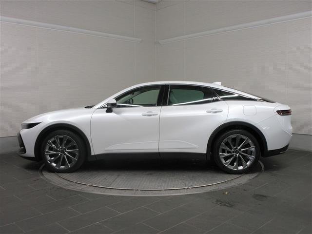 クラウンクロスオーバー Ｇアドバンスド　革シート　４ＷＤ　バックカメラ　衝突被害軽減システム　ＥＴＣ　ＬＥＤヘッドランプ　ワンオーナー　記録簿（4枚目）